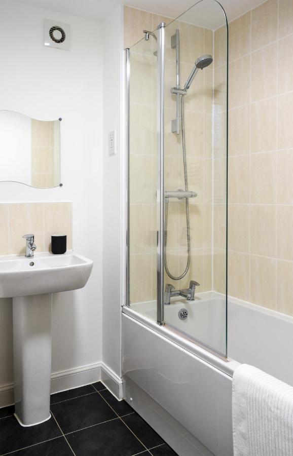 1 Bedroom Apartment Leamington Spa Hosted By Golden Key Γουόργικ Εξωτερικό φωτογραφία