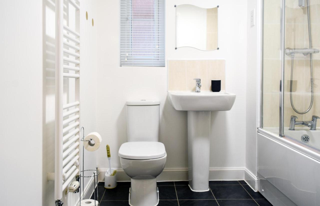 1 Bedroom Apartment Leamington Spa Hosted By Golden Key Γουόργικ Εξωτερικό φωτογραφία